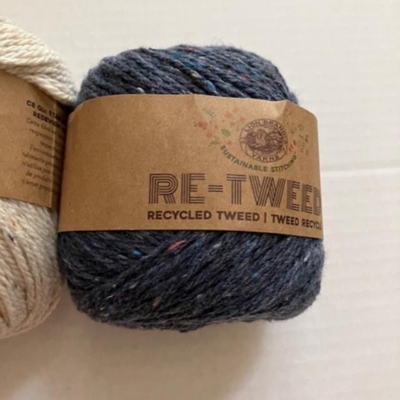 Lion Brand Re-Tweed Yarn 3 skeins Vineyard Wine, Hay & Dutch Blue - Picture 4 of 7